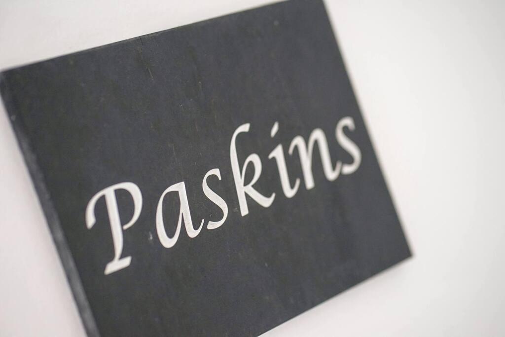 Paskins, Cowes - Sleeps 4 - 2 Bed - 2 Bath - Central Location Экстерьер фото